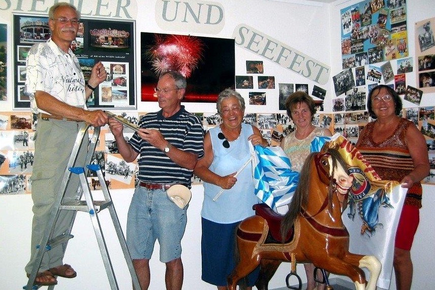 Gruppenfoto "Ausstellungsaufbau"