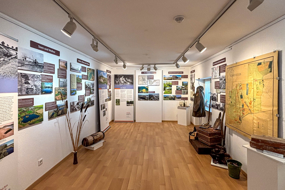 Totale des Ausstellungsraums "NaturWandel in Karlsfeld"